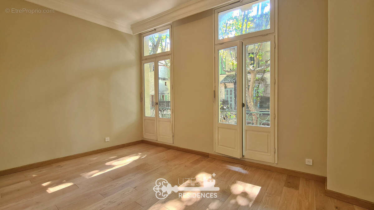 Appartement à UZES