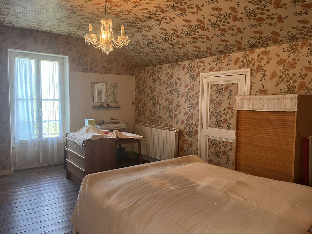 Maison à LES MATHES