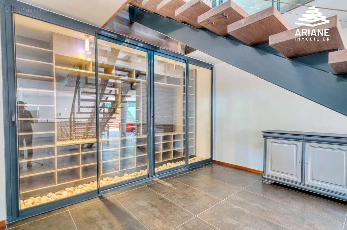 Maison à SAINT-GENIS-LAVAL