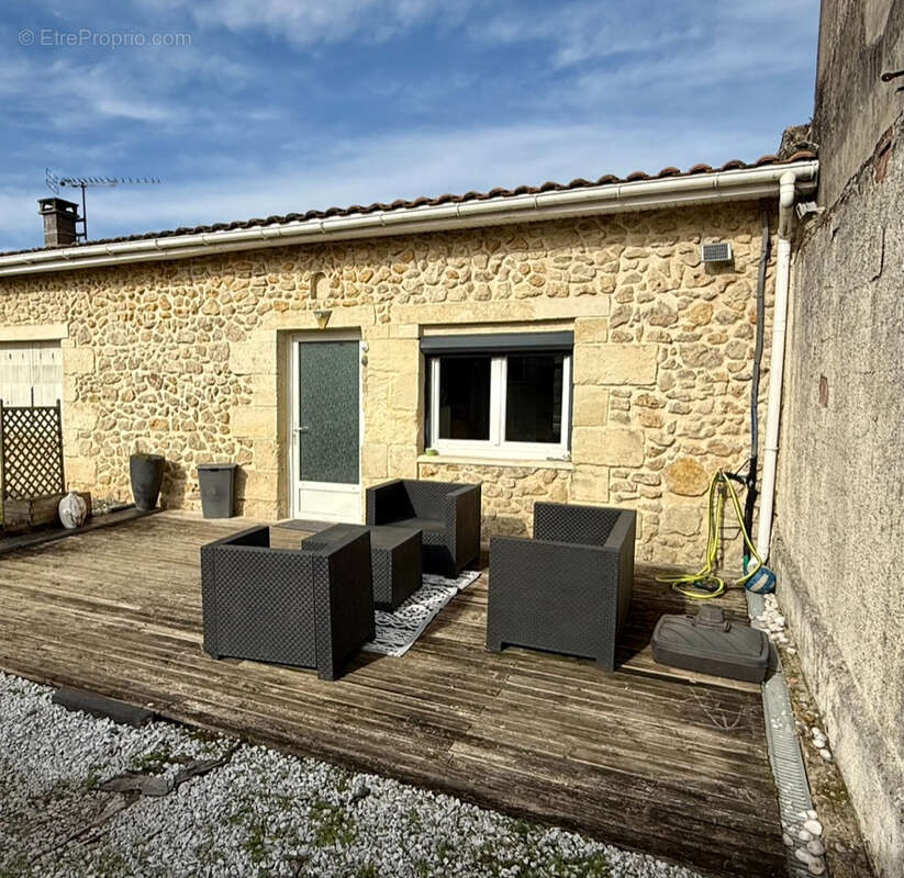 Maison à CADAUJAC