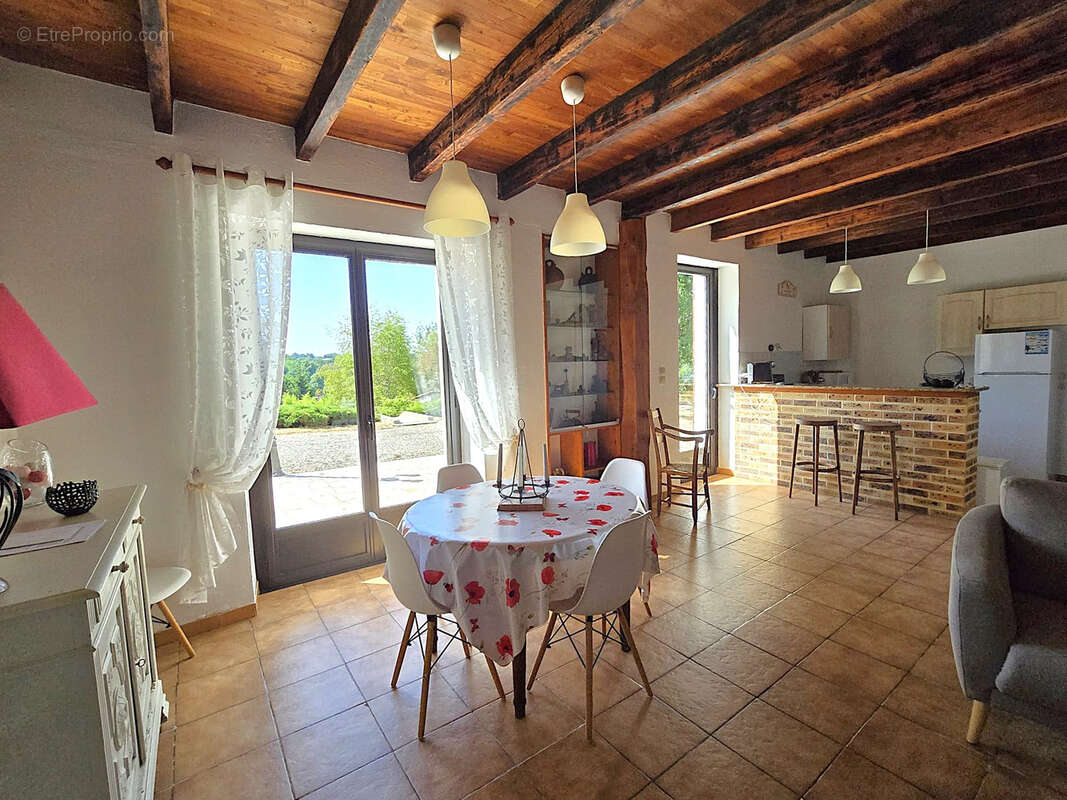 Maison à FUMEL