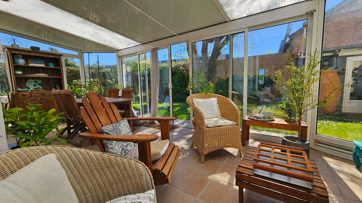 Maison à SAINT-SEBASTIEN-SUR-LOIRE