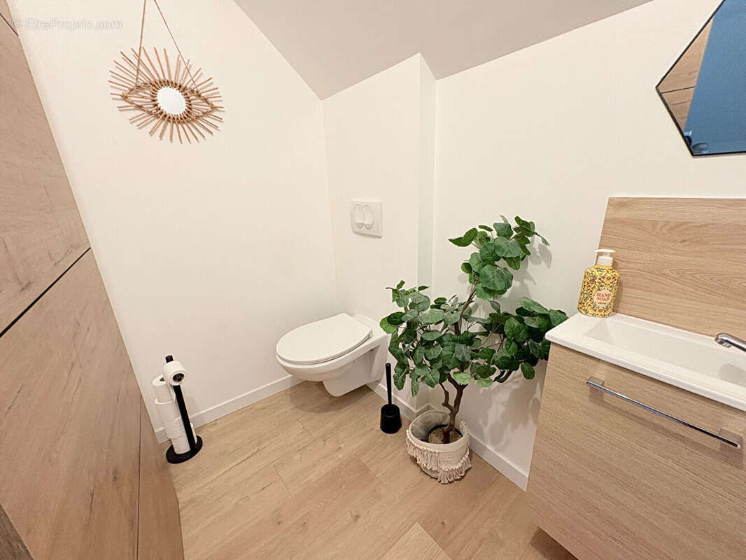 Maison de 90m² + 2 logements - 27340 - photo 9