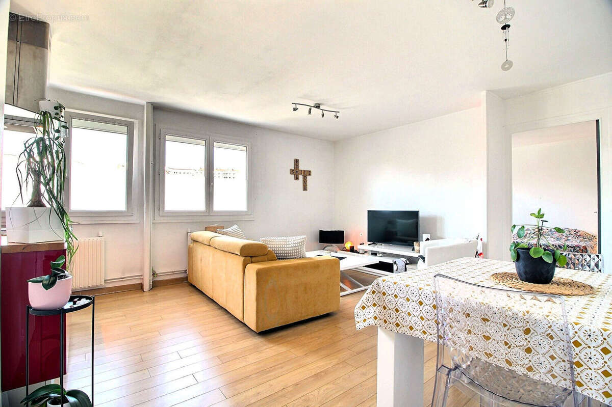 Appartement 55m² à clermont-ferrand - photo 2