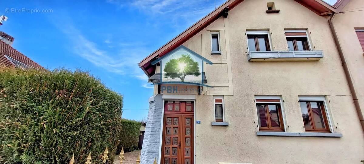 Maison à NOMEXY