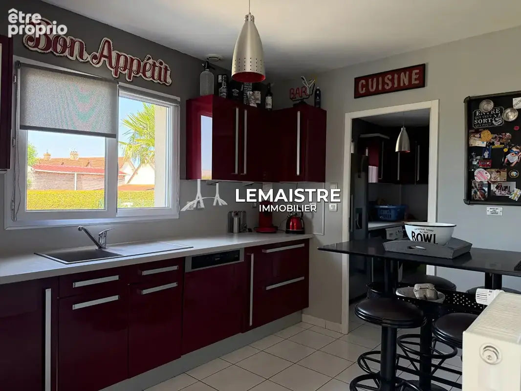 Maison à vendre - 123 m² - 4 CHAMBRES - MANIQUERVILLE - Jardin et garage - photo 4