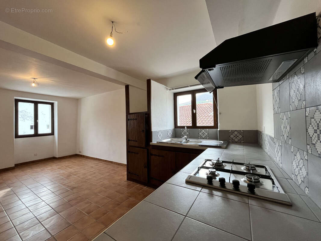 Photo 3 - Maison à SAINT-ETIENNE-DE-BAIGORRY