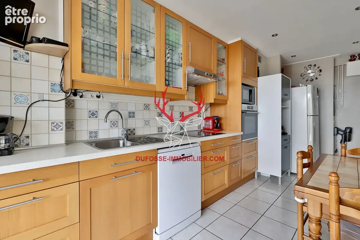 BRON : EXCLUSIVITÉ : Appartement T4 76 m² dernier étage avec balcon, - photo 8