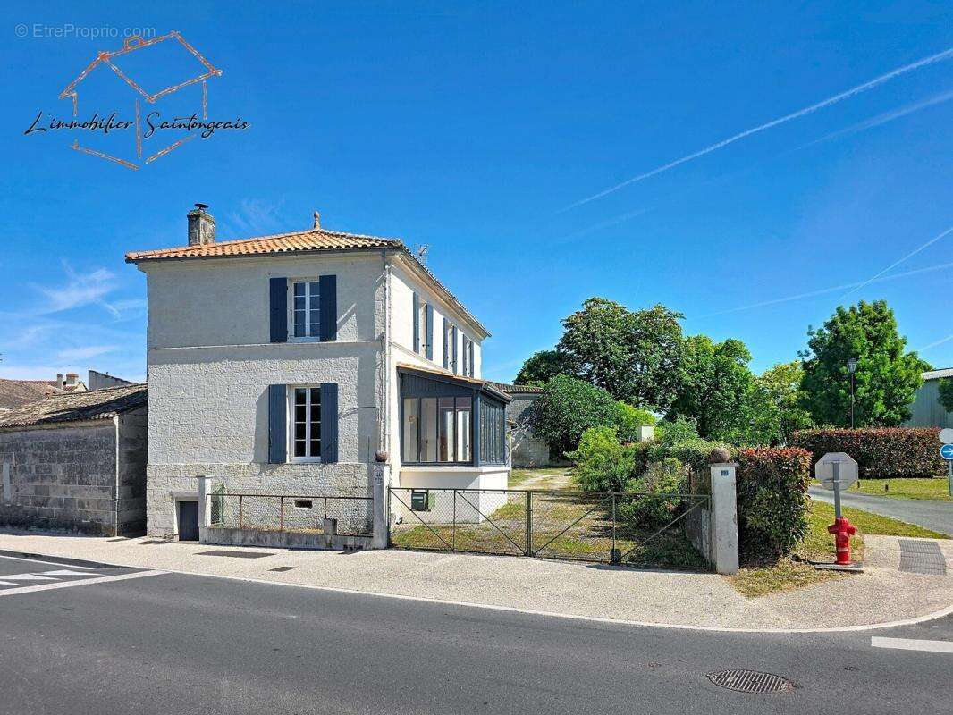 Maison à SAINT-CIERS-DU-TAILLON
