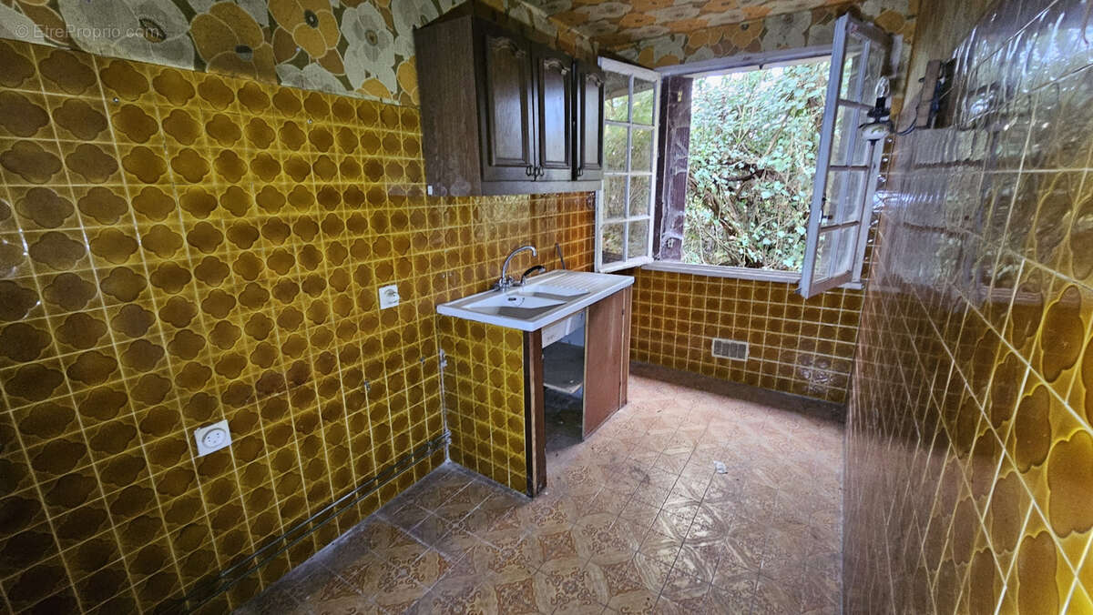 Maison à PRUNAY-LE-GILLON