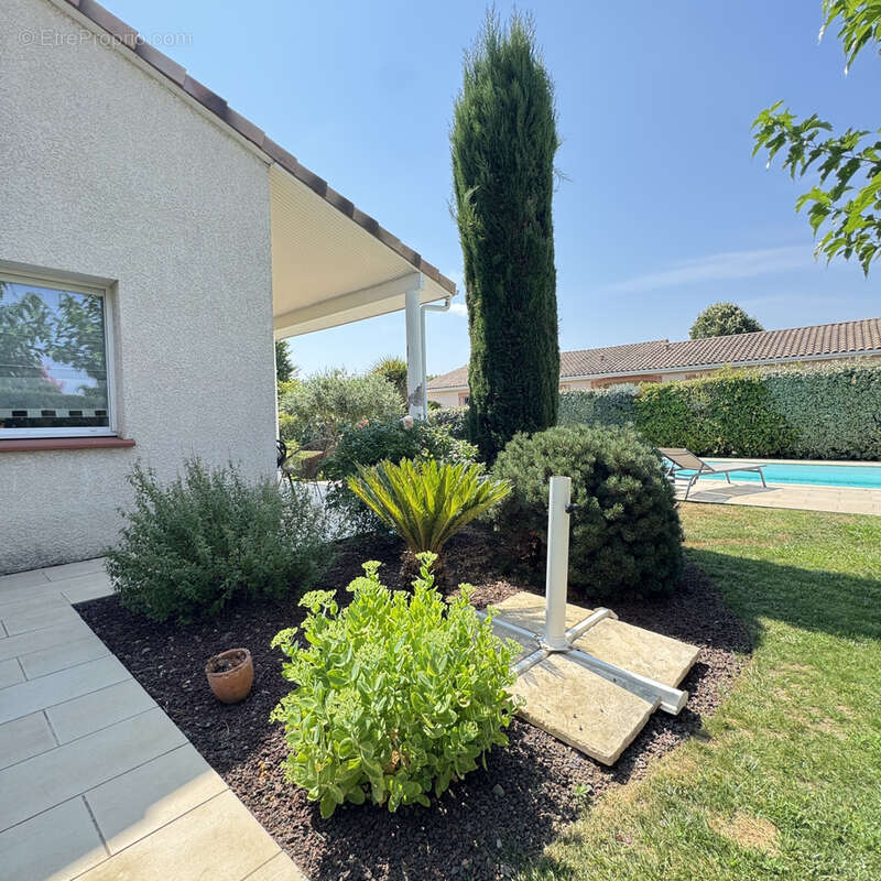 Superbe maison familiale de 153 m2 avec piscine, au calme - photo 6