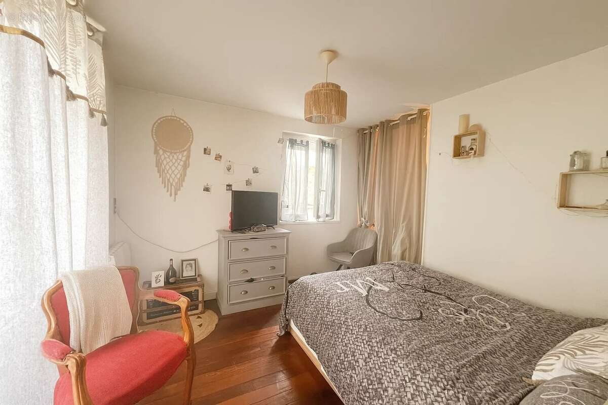 Appartement à FONTENAY-TRESIGNY