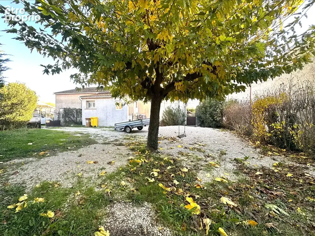 Photo Maison à Velleron au prix de 275 000€