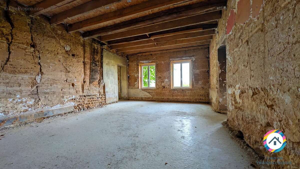 Maison à MISERIEUX