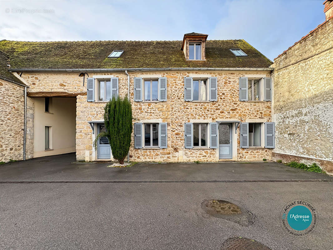 Appartement à MENNECY