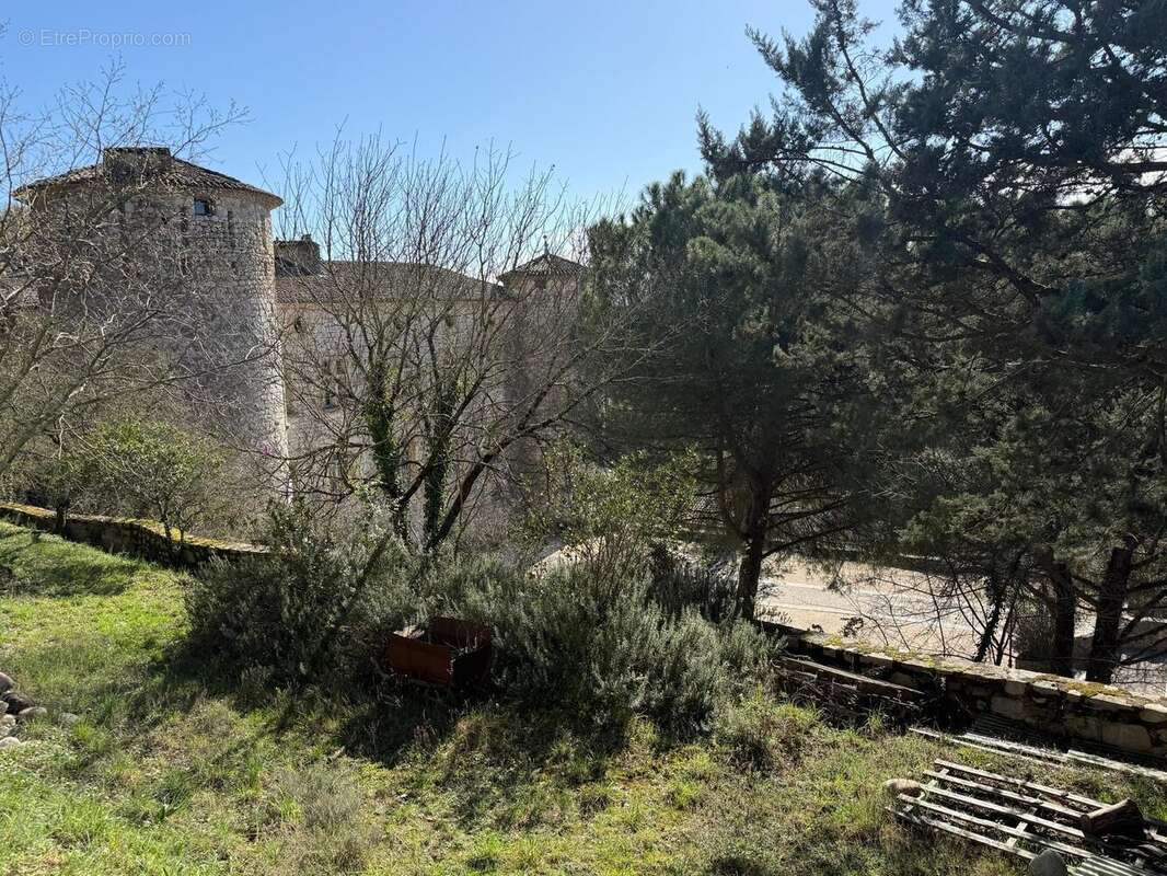   - Maison à VOGUE
