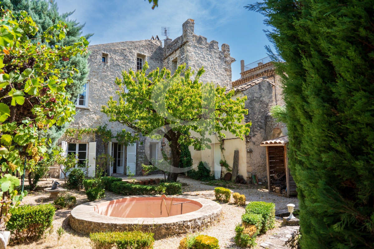 Maison à VAISON-LA-ROMAINE