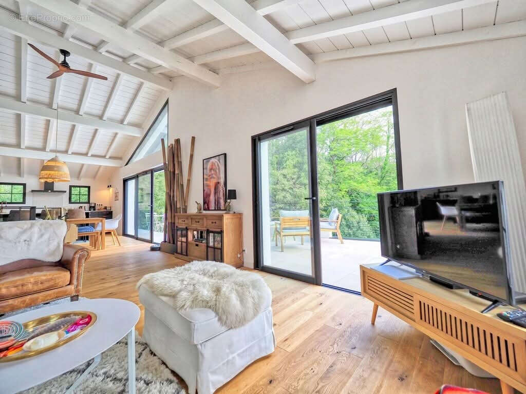 Une propriété d'architecte d'exception au cœur d'un environnement privilégié - photo 8