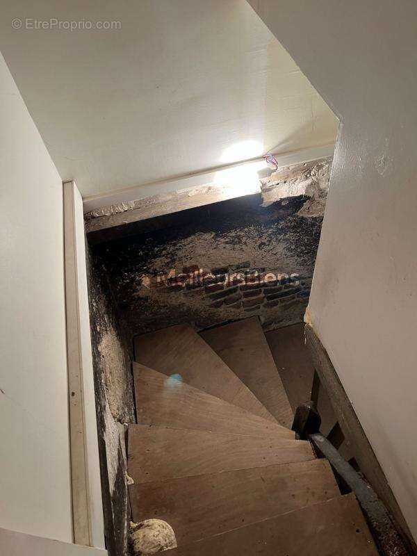 Appartement à PARIS-14E