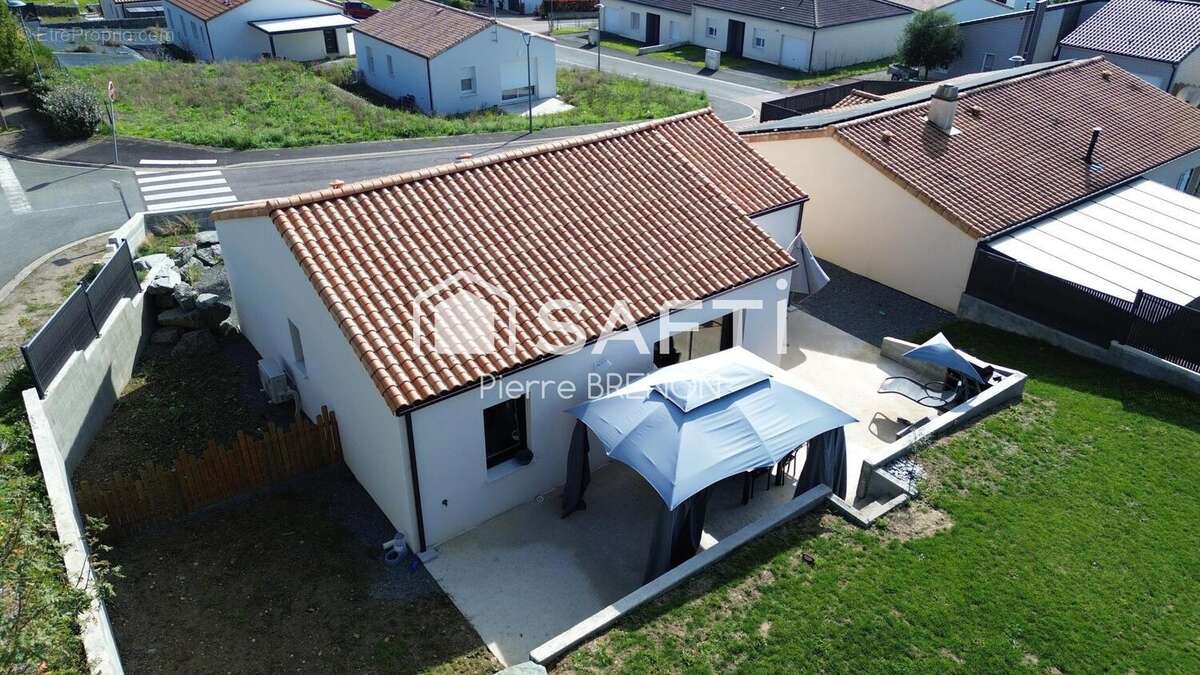 Photo 2 - Maison à SAINT-GERMAIN-DE-PRINCAY