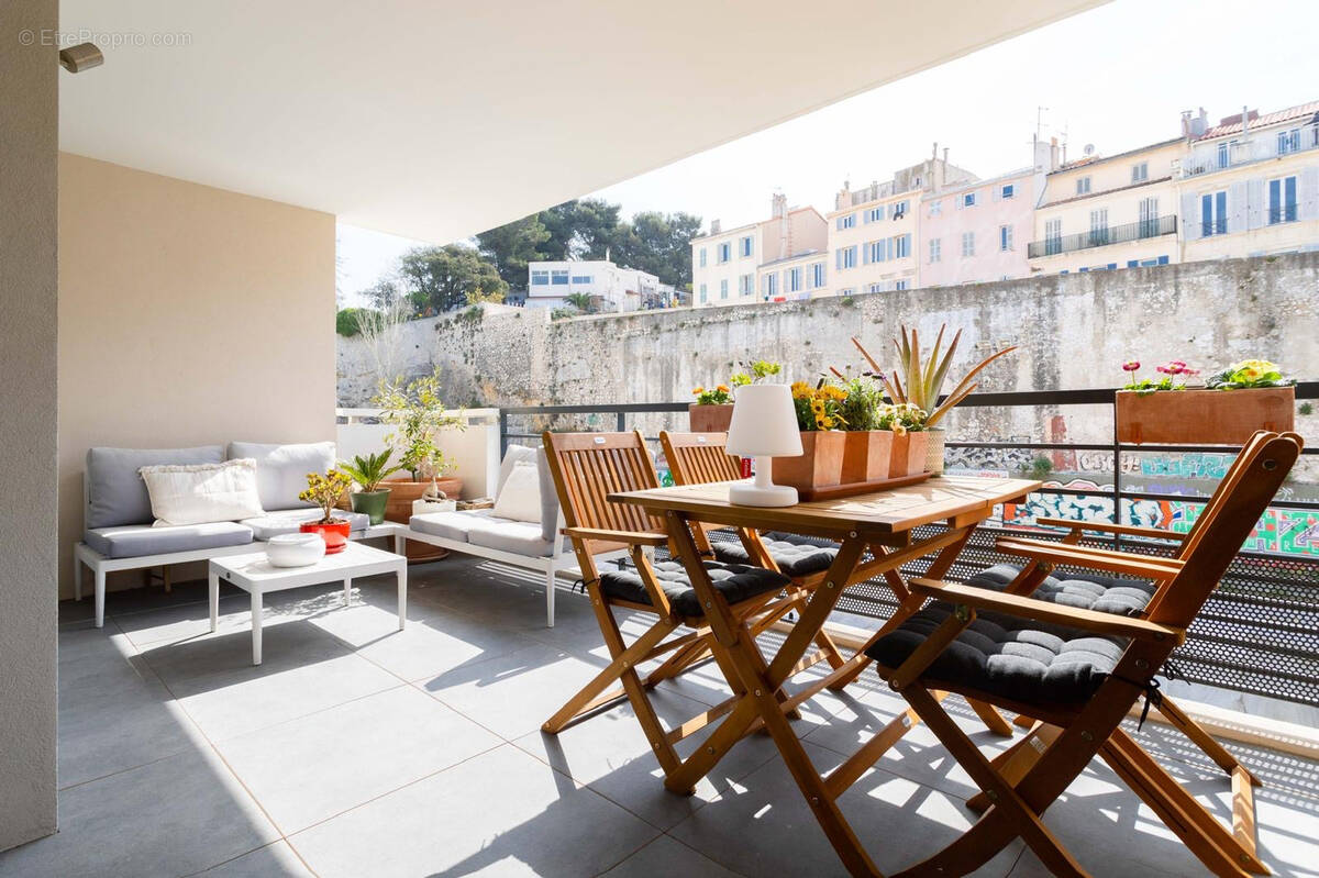 Appartement à MARSEILLE-7E
