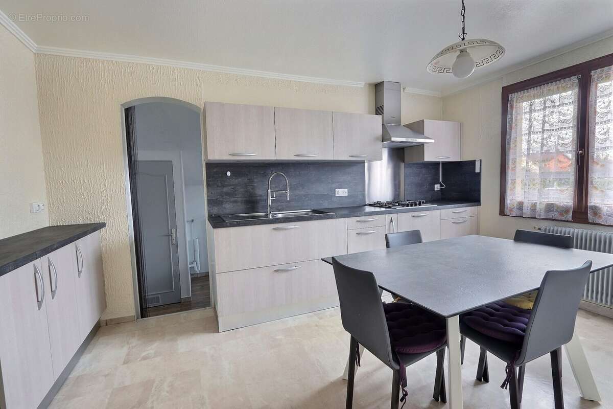 Maison à CLERMONT-FERRAND