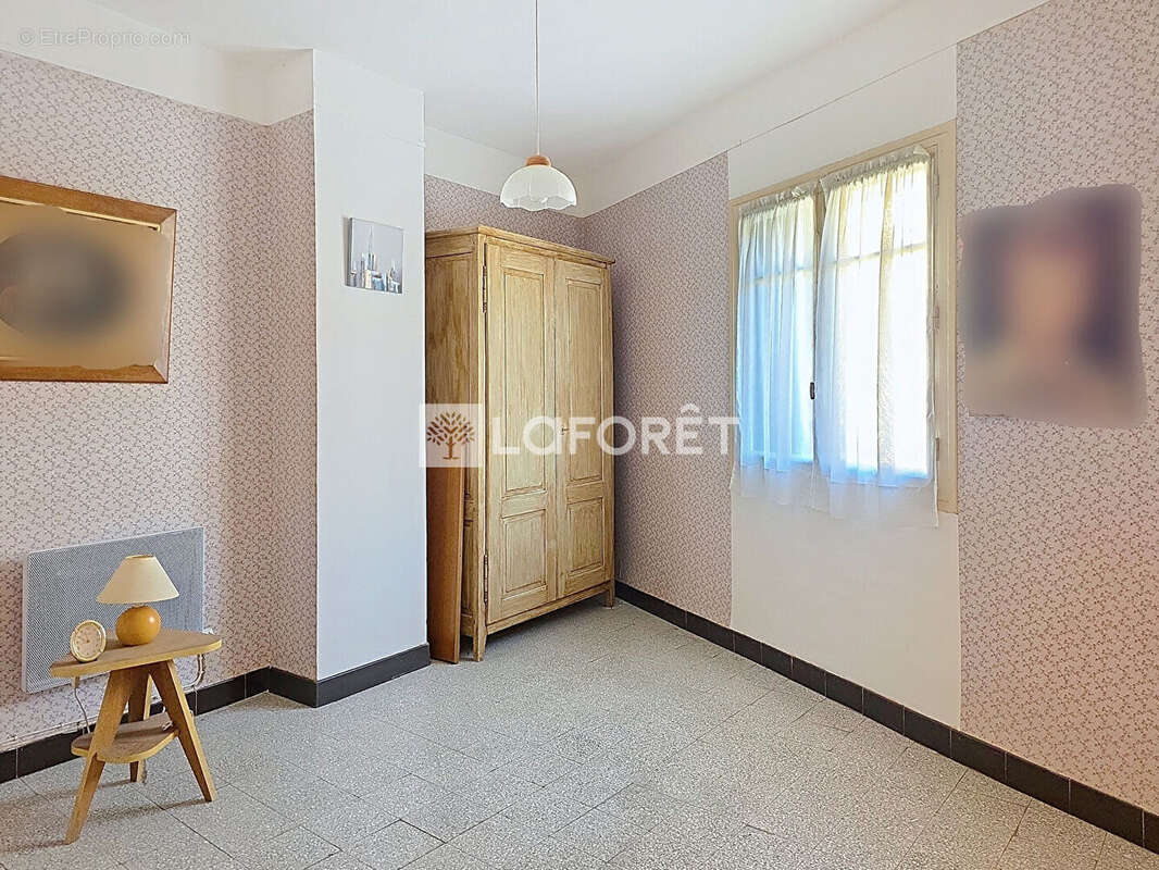 Maison  de village 3 faces 83 m² - 4 Chambres - Prades - photo 5