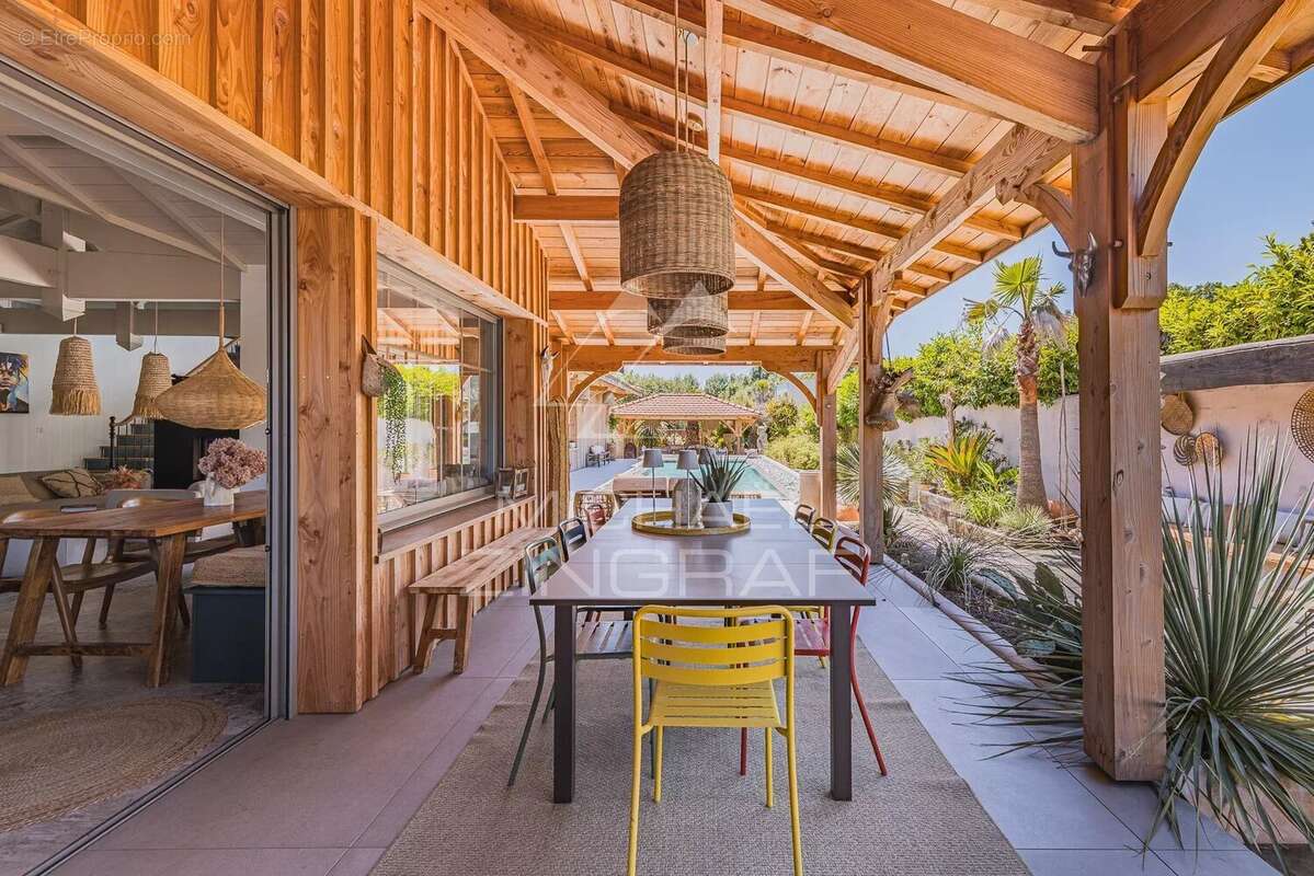 Maison à MIOS