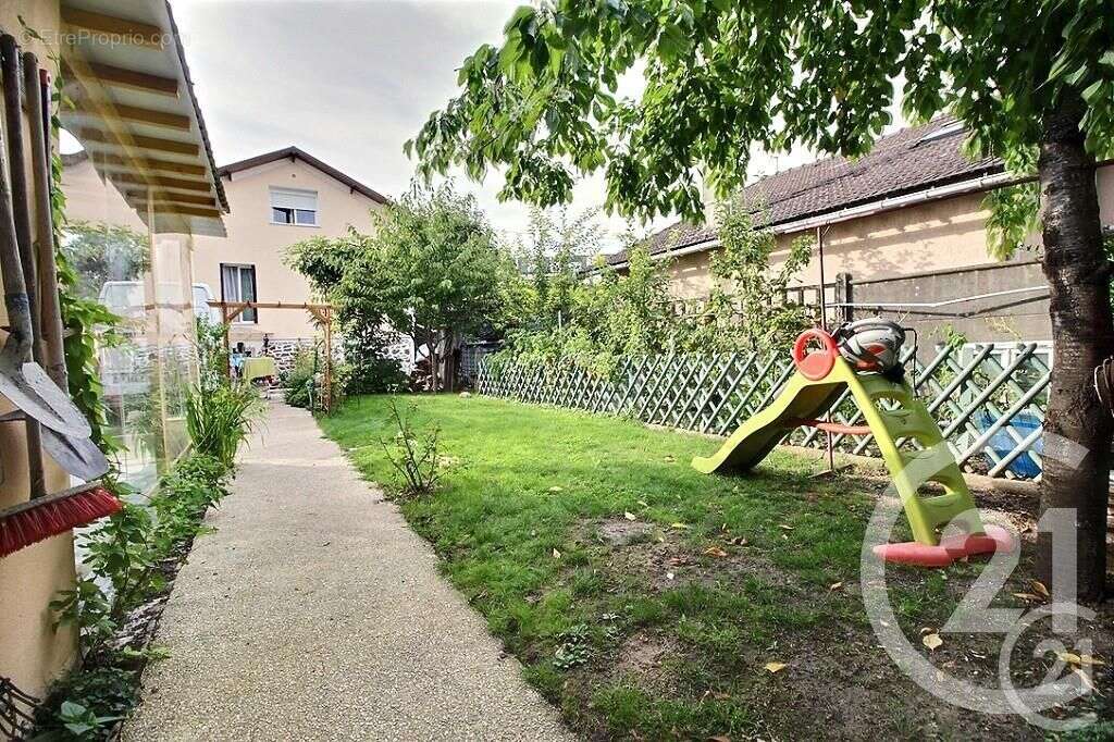 Maison à AULNAY-SOUS-BOIS