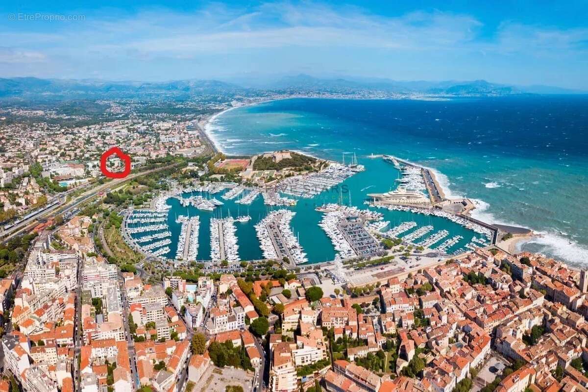 Appartement Vue Mer avec Terrasse et Garage à Antibes - photo 18