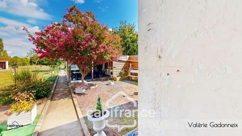 Dpt Vendée (85),  Maison charentaise rénovée avec dépendances et terrain à bâtir – Vix - photo 28