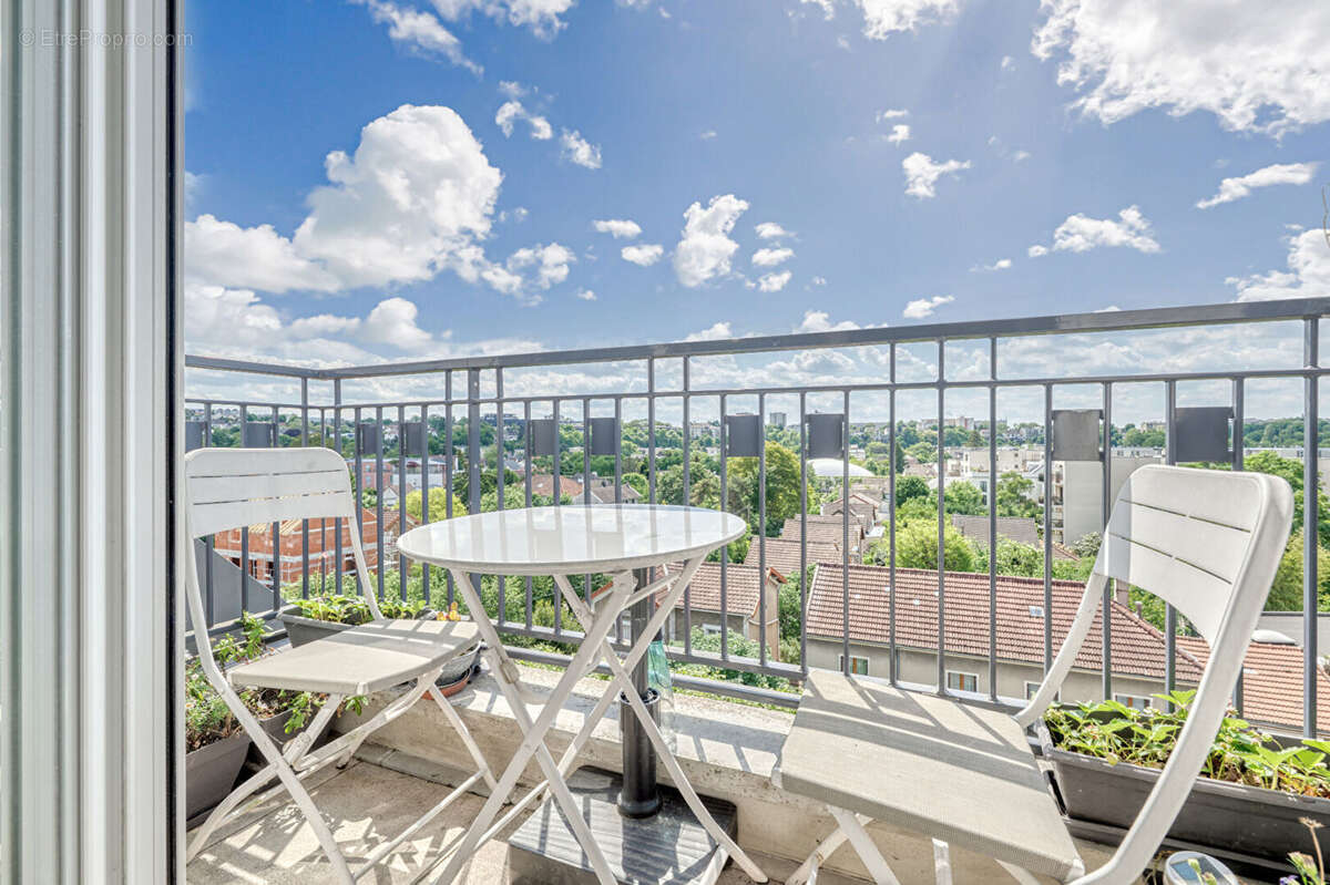 Appartement à LE PERREUX-SUR-MARNE