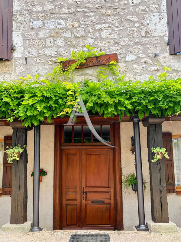 Maison à ROQUECOR