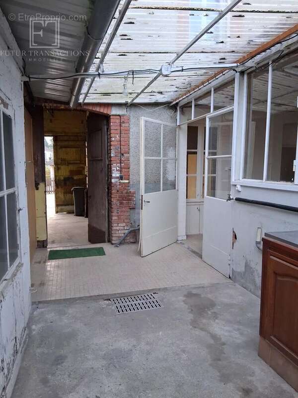 Maison à JAVERLHAC-ET-LA-CHAPELLE-SAINT-ROBERT