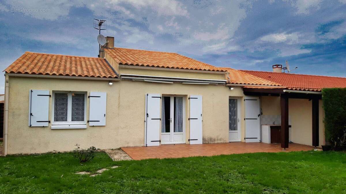 Maison à LONGEVILLE-SUR-MER
