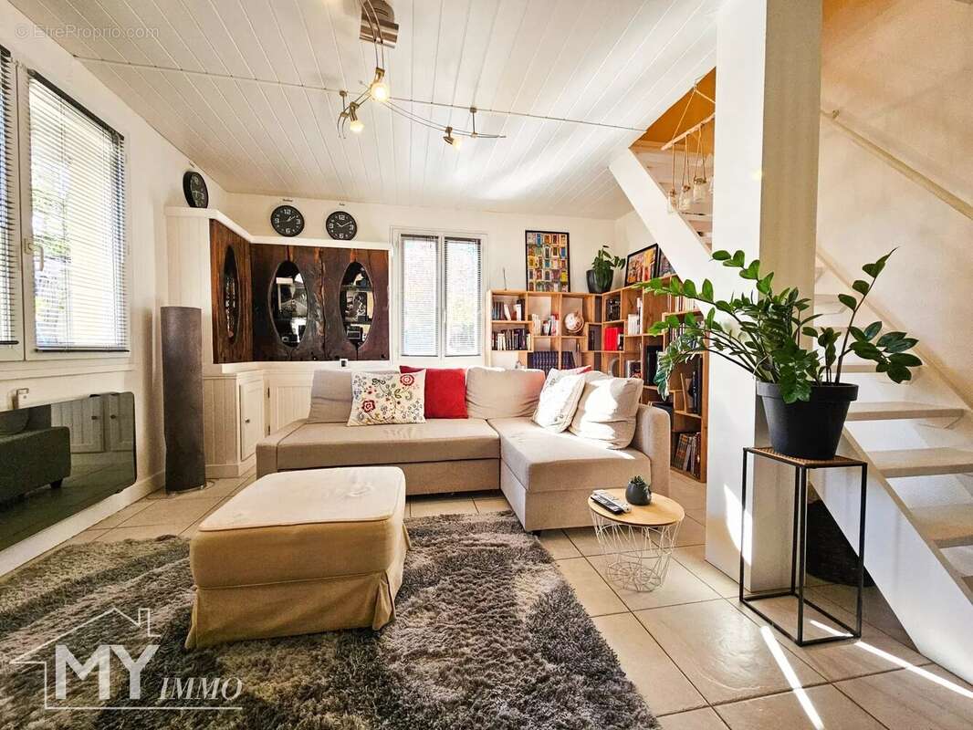 Maison à SAINT-AVIT-SAINT-NAZAIRE