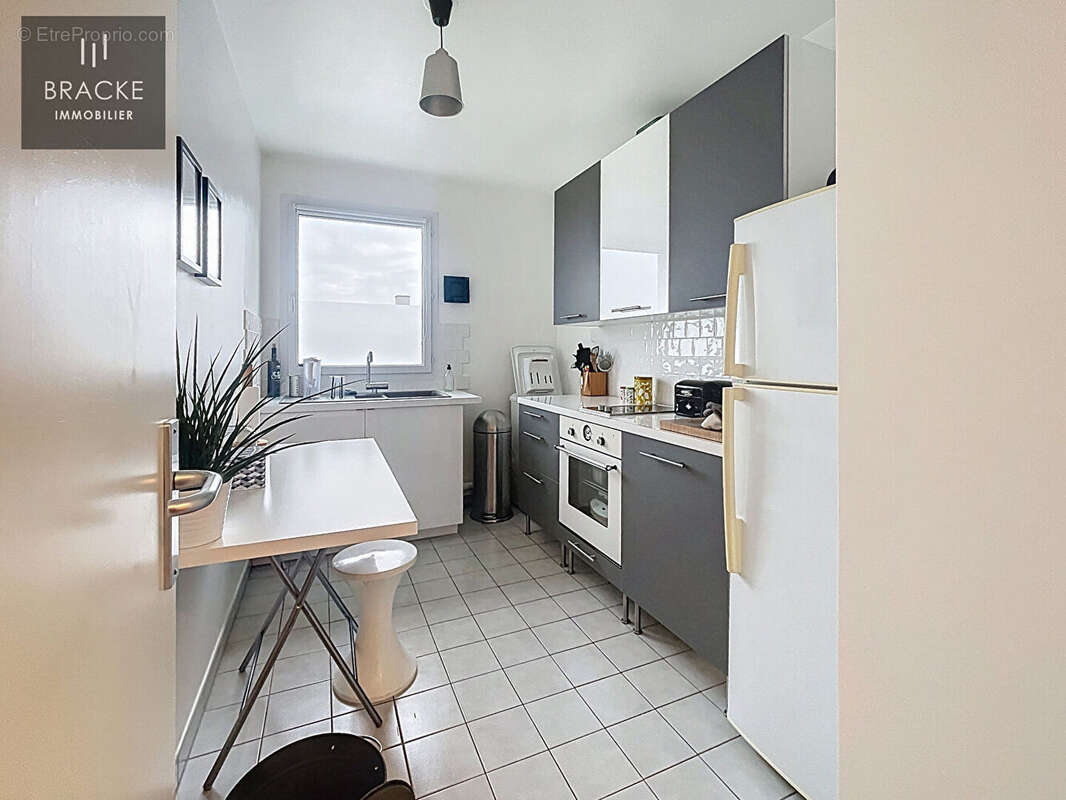Appartement à COURBEVOIE