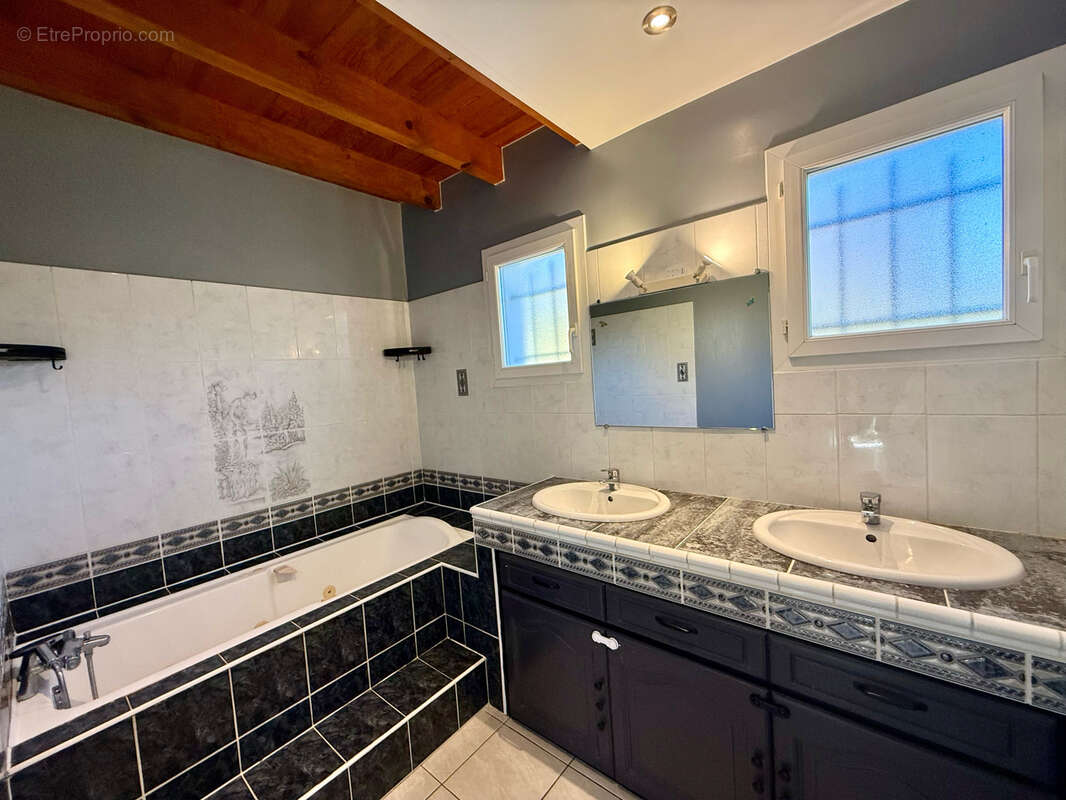 Maison à L'ISLE-JOURDAIN