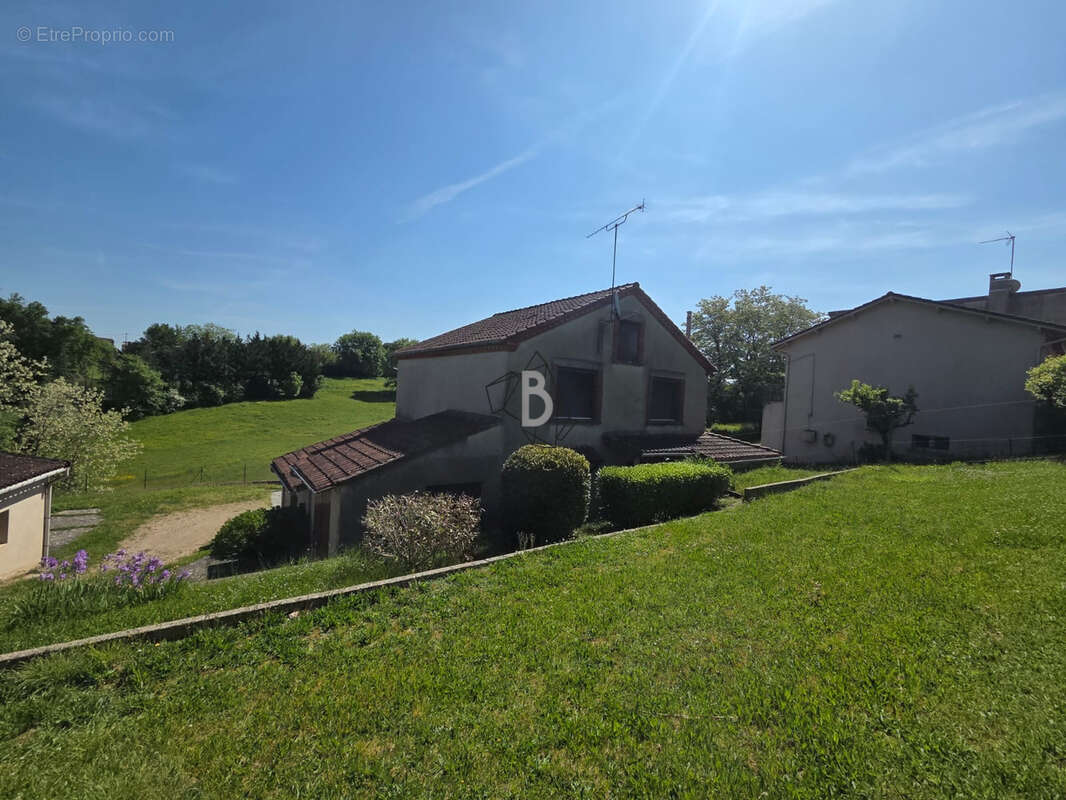 Maison à SAINT-BENOIT-DE-CARMAUX