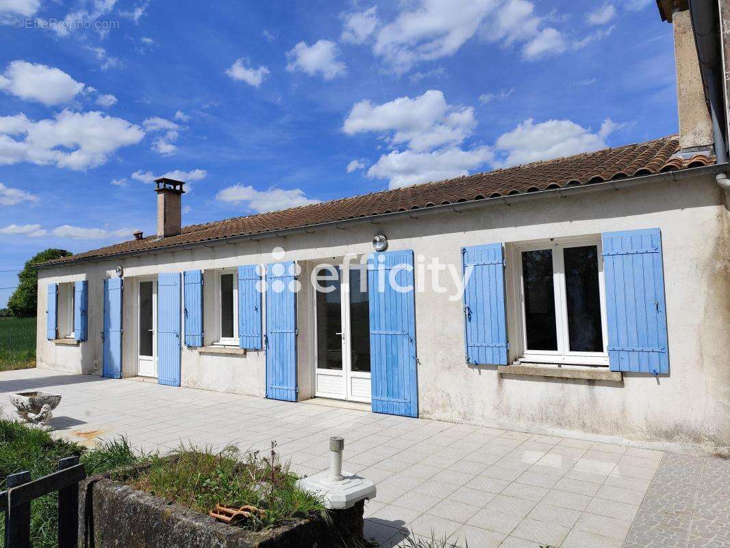 Maison à CHANIERS