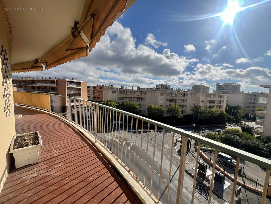 Appartement à LA VALETTE-DU-VAR