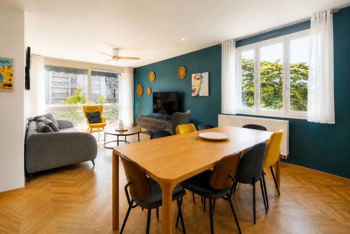 Appartement T3 - 73 m² - Saint-Genis-Laval - photo 9