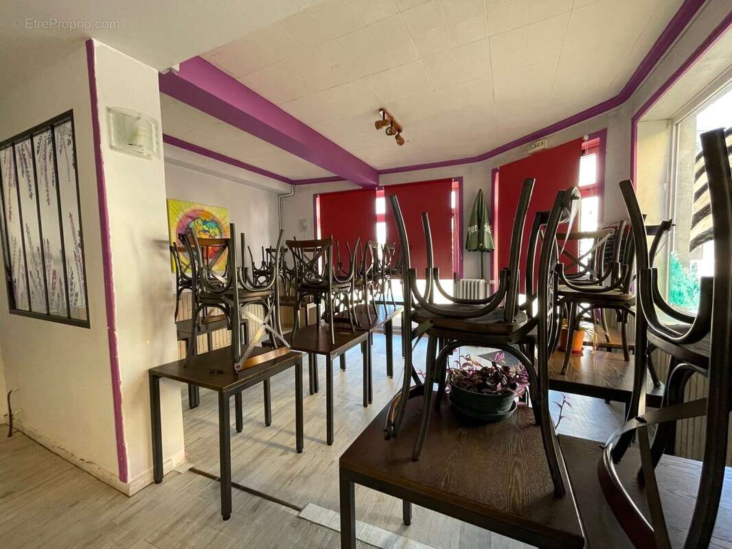 local commercial RDC - Appartement à PLOMODIERN