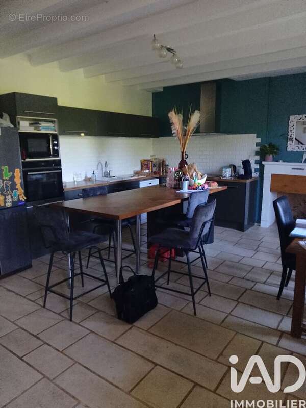 Maison 164 m² à Saint-Georges-De-Noisne  - photo 3