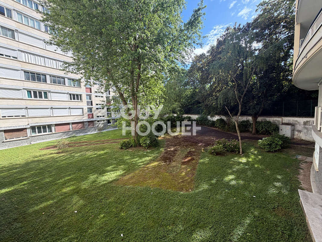 Appartement trois pièces deux chambres - photo 6