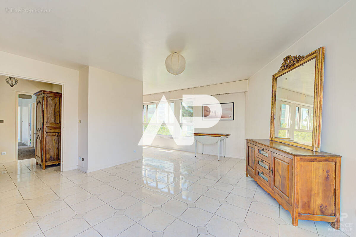Appartement à RUEIL-MALMAISON