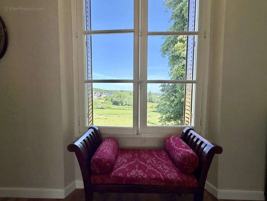 Maison indépendante à vendre avec une vue magnifique près du Lac des Settons - photo 11