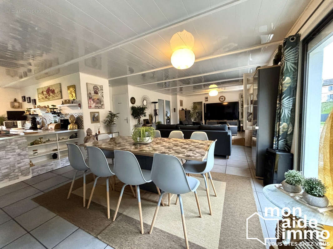 Maison à SAINT-JORY-LAS-BLOUX