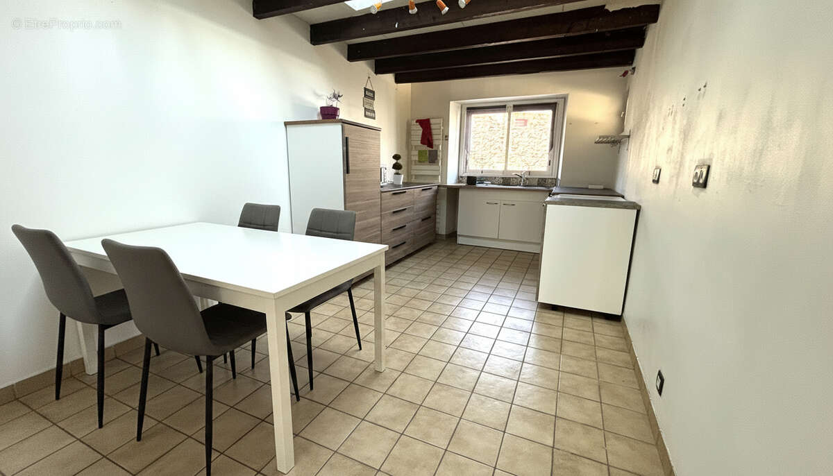Maison de bourg lumineuse avec jardin plein sud - photo 2