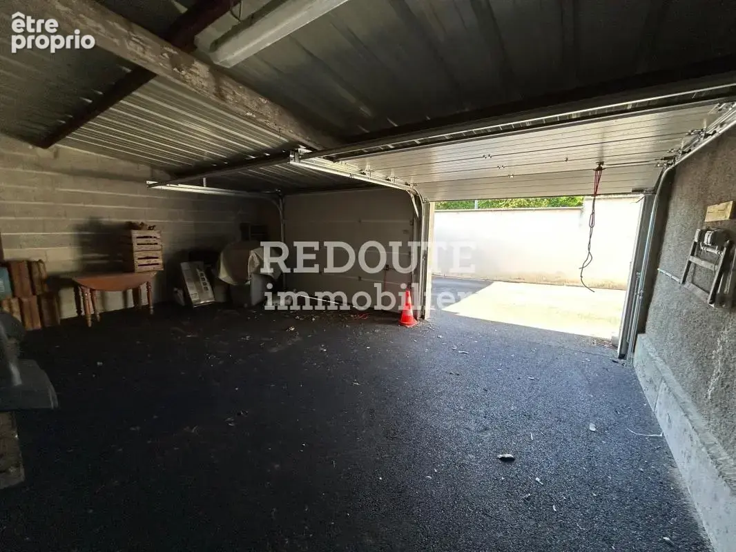 Local de stockage A Vendre env 150m2 REIMS - photo 4